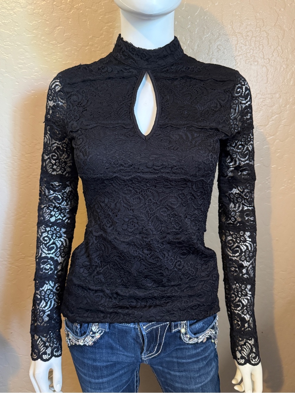 Bebé black lace long sleeve top xs
